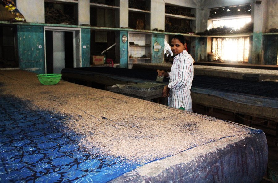 Dabu(mud-resist) wood-block printing using natural Indigo dyes by Shilphaat