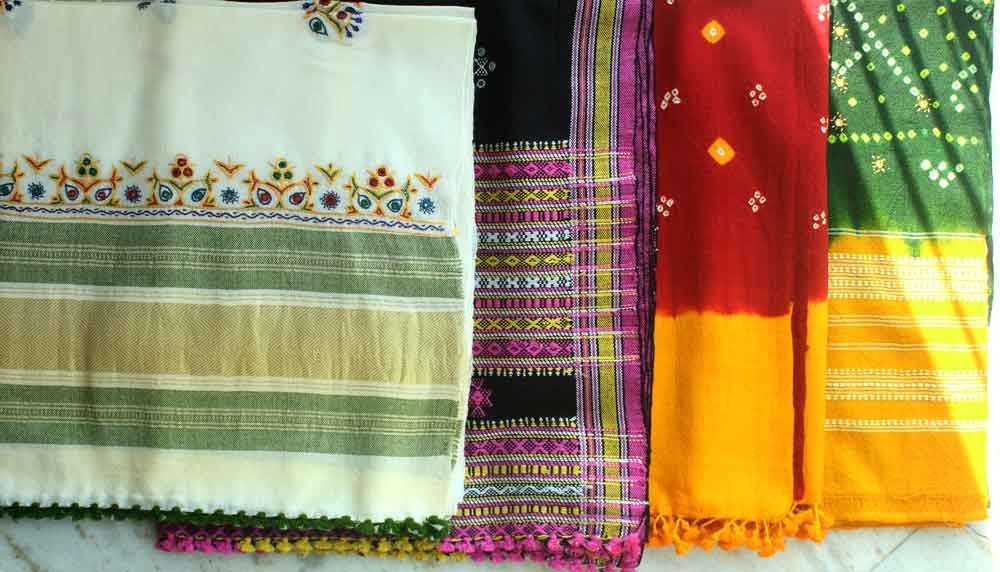 Bhujodi Shawls at Shilphaat