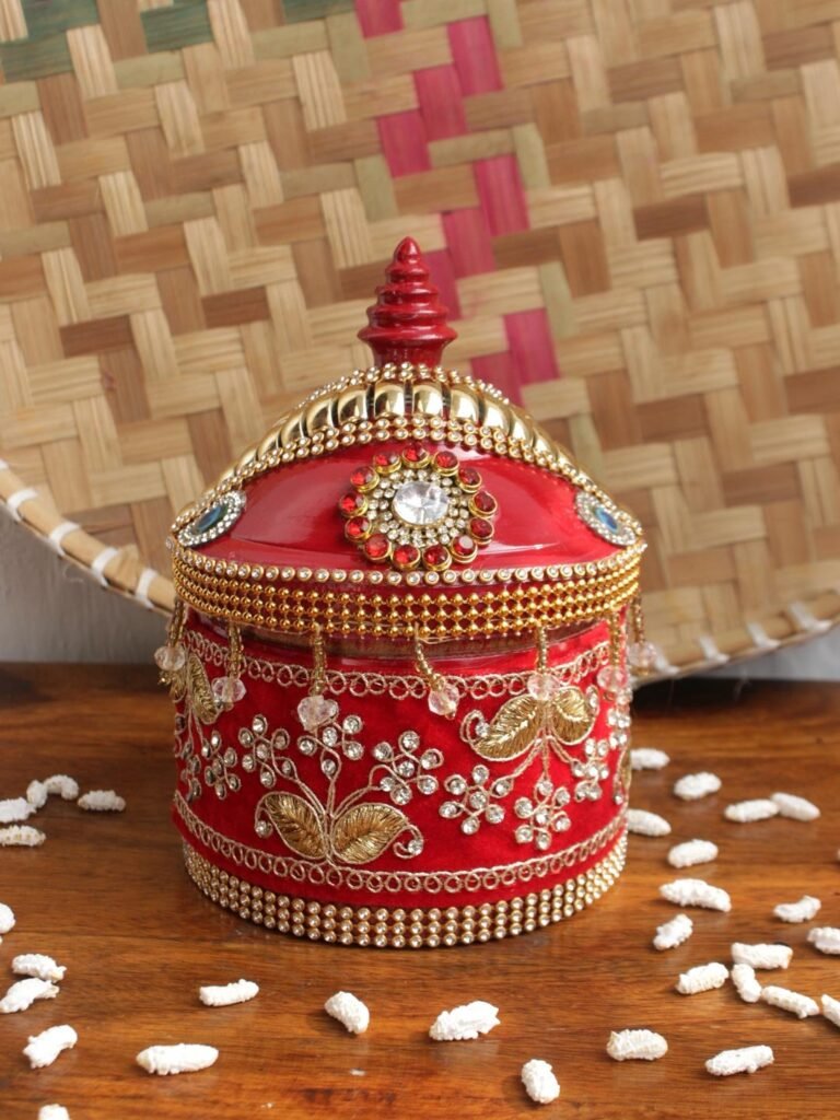 Crystal and zari small wooden Sindur-box at Shilphaat.com