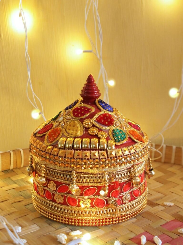 Red-and-golden-wooden-Sindhora at Shilphaat