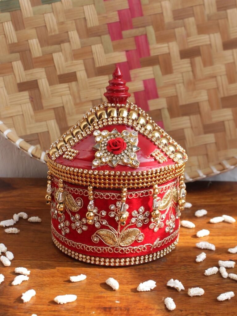 Zari, Crystals, Roses small wood Sindur-Box at Shilphaat.com